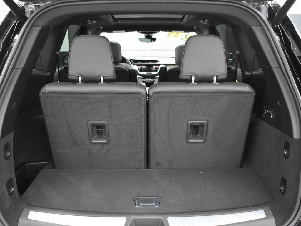 2024 CADILLAC XT6 - Image 9