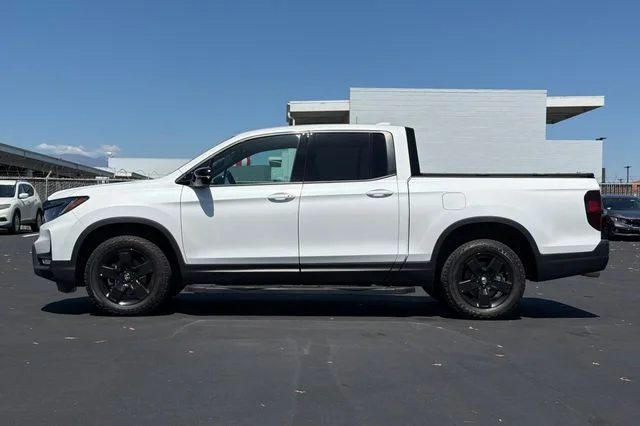 Used 2025 Platinum White Honda Black Edition image 7