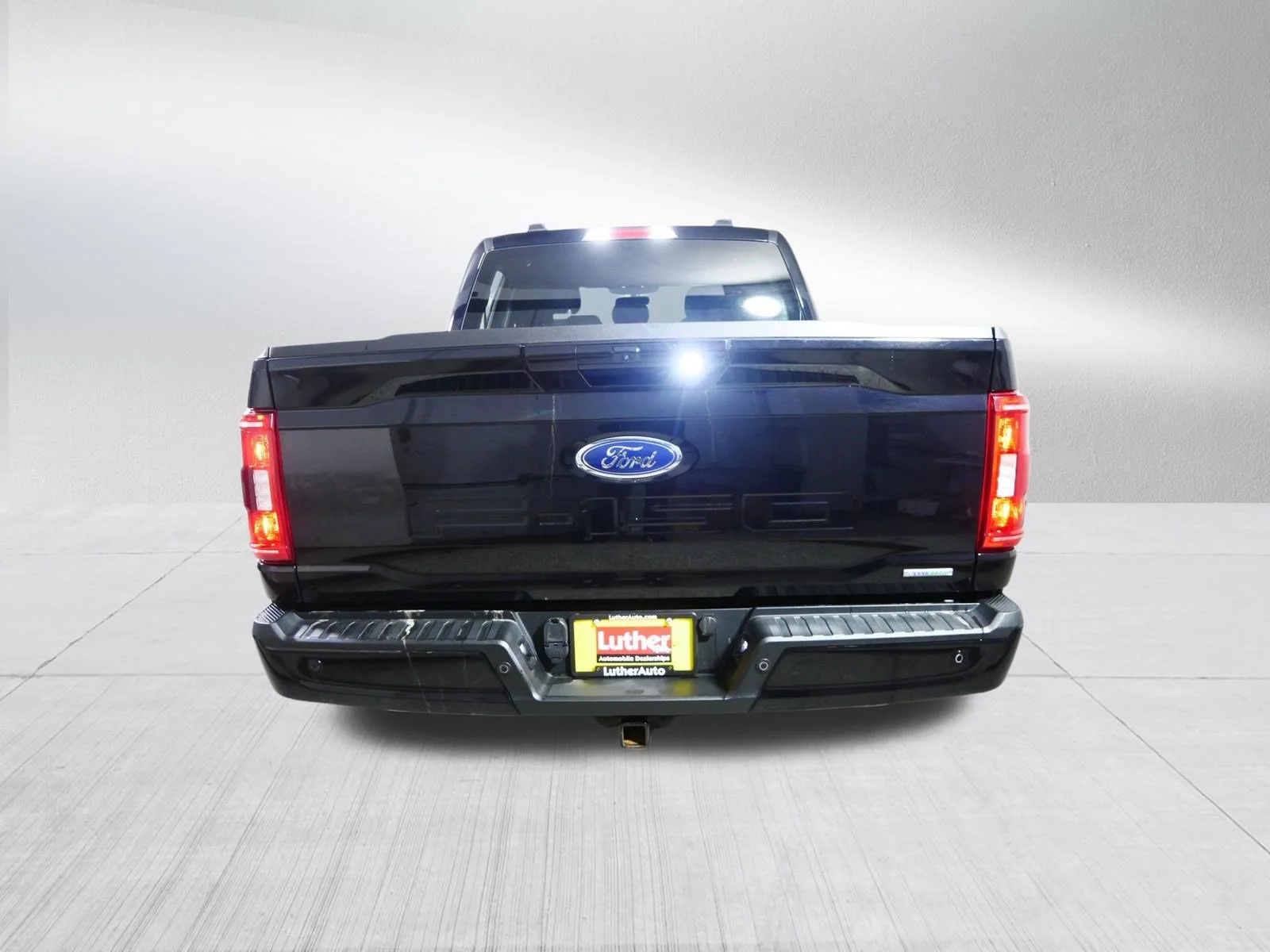 Used 2021 Agate Black Metallic Ford XLT image 6