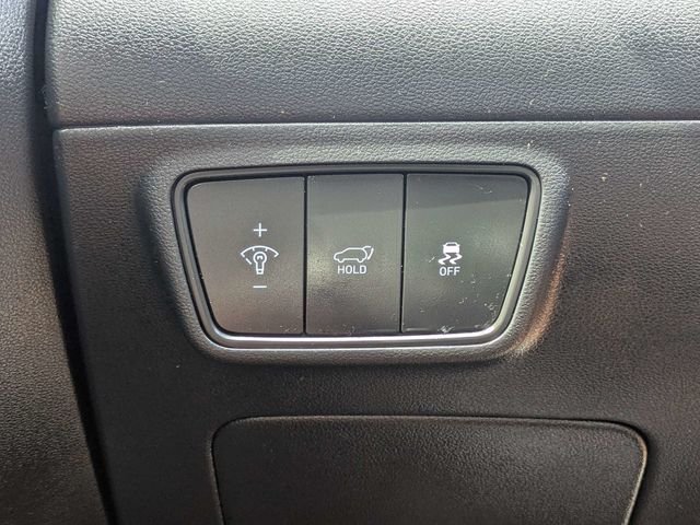 Used 2024 Black Hyundai SEL image 25