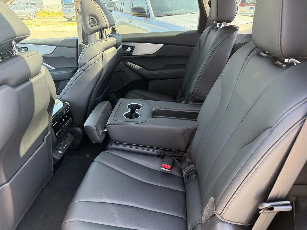 New 2026 Liquid Carbon Metallic Acura Base image 25