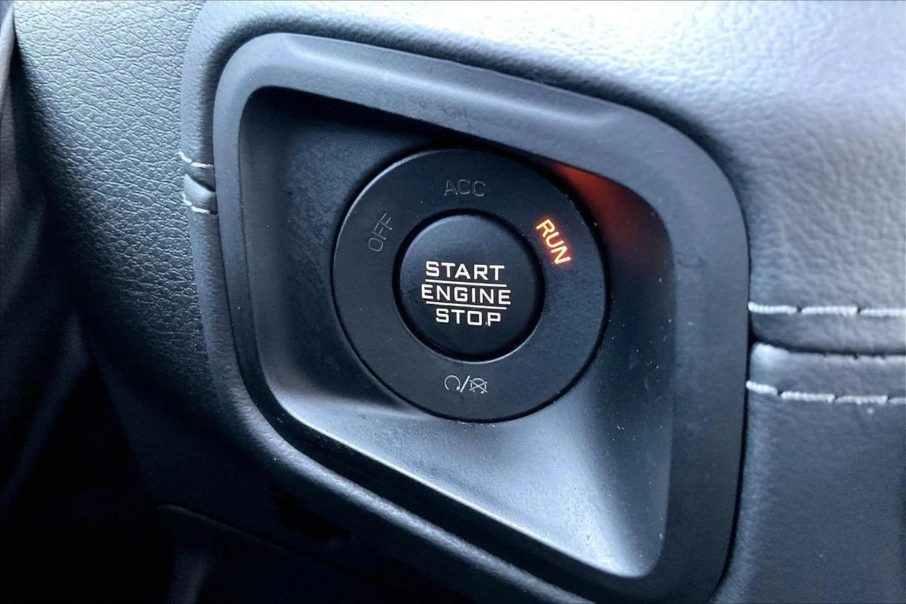 Certified Used 2025  Jeep Rubicon image 27