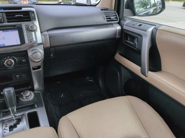 Used 2019 Black Toyota SR5 Premium image 17