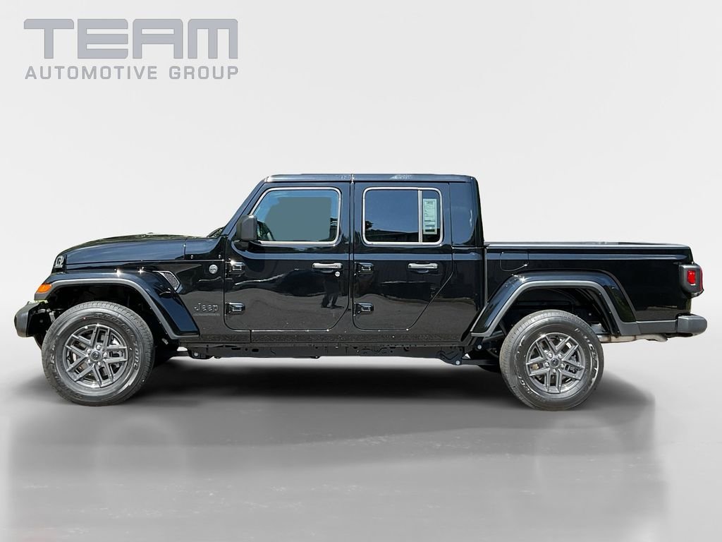 New 2025 Black Clear-Coat Exterior Paint Jeep Sport S image 4