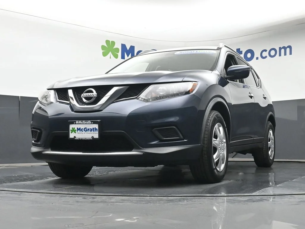 Used 2016 Blue Nissan S image 7