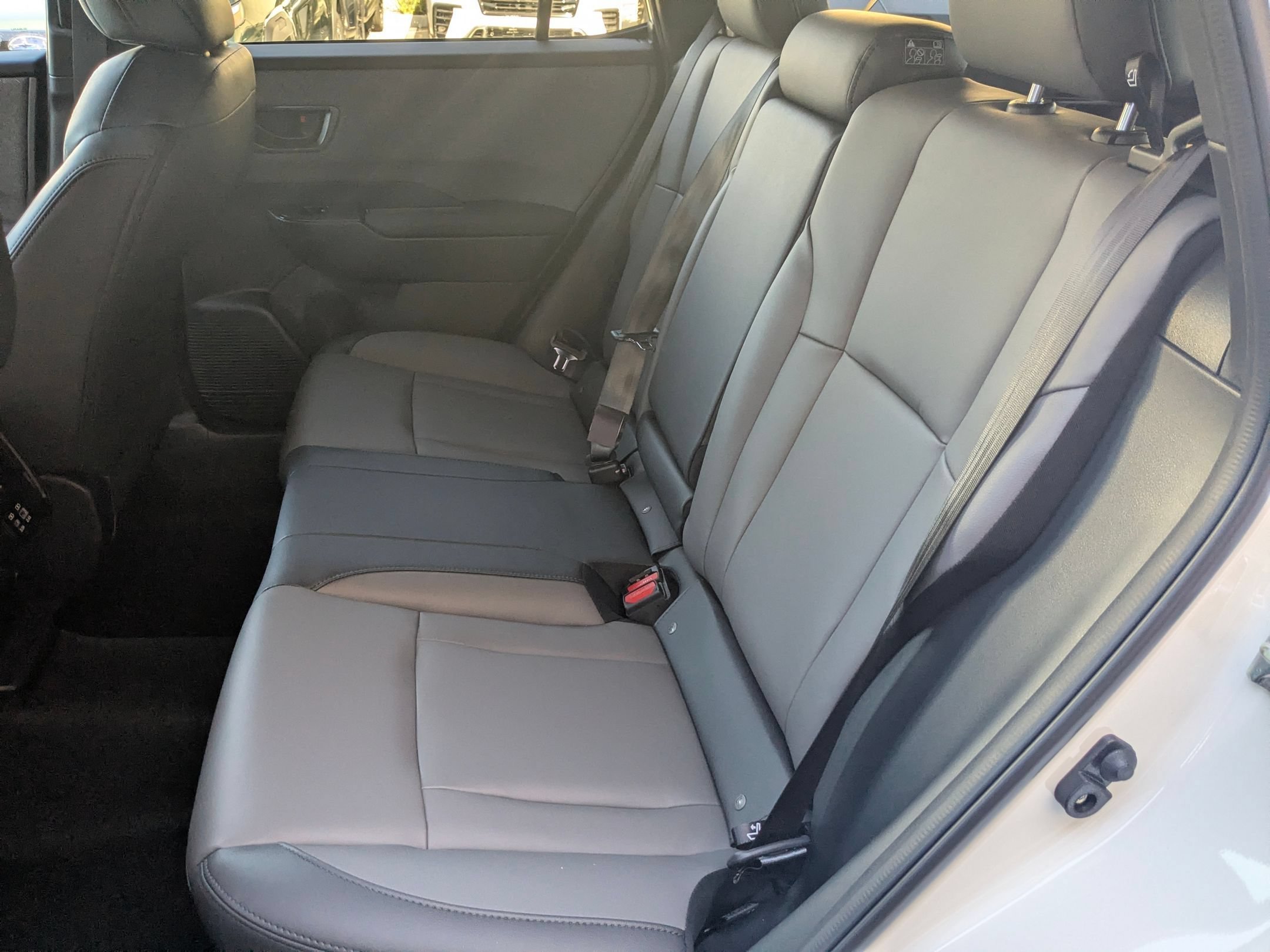 New 2026 CRYSTAL WHITE PEARL Subaru Premium image 6