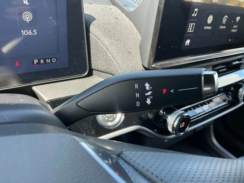 Used 2024  Honda EX image 33