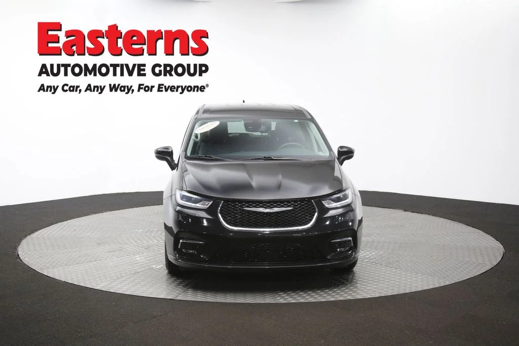 Used 2023 Black Chrysler Touring L image 54