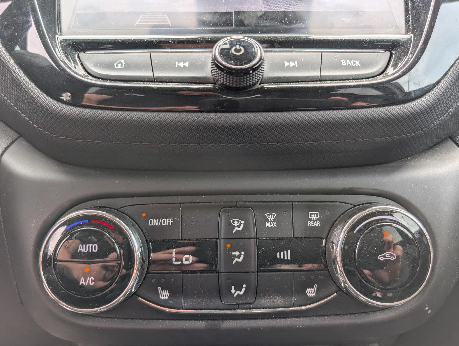 Used 2022 Blue Glow Metallic Chevrolet LT image 21