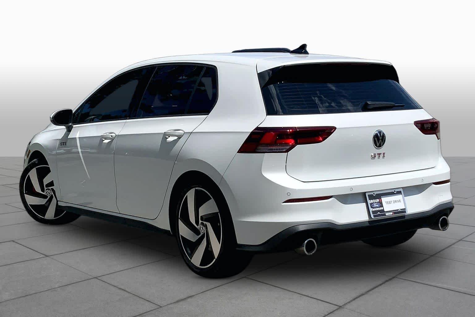 Used 2025 Opal White Pearl Volkswagen S image 11