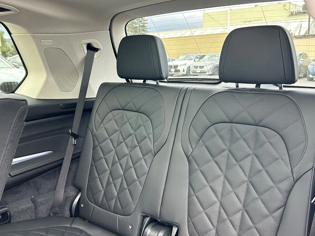 2026 BMW X7 40i - Photo 33
