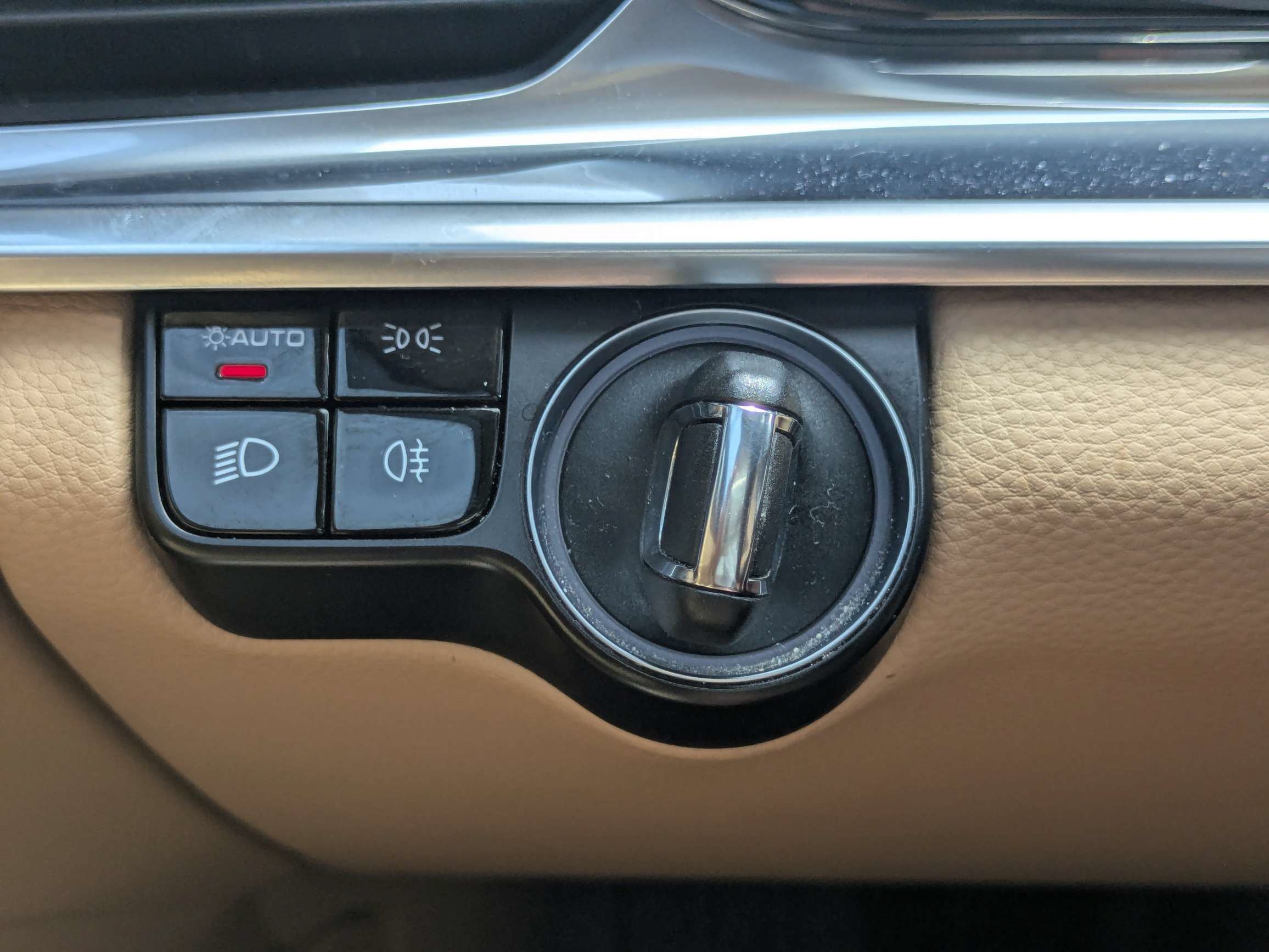 Used 2018 Black Porsche Base image 24