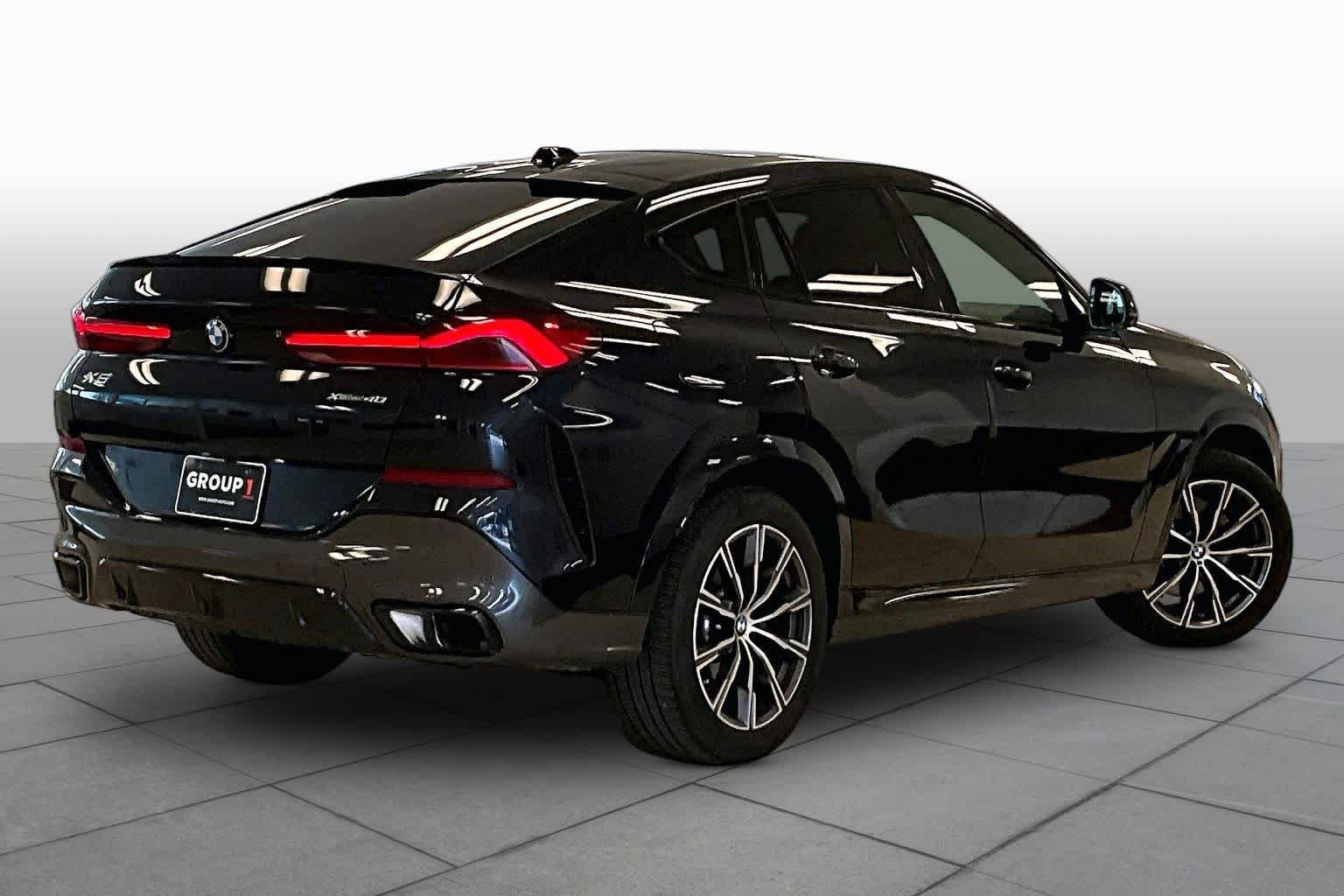 Used 2026 Carbon Black Metallic BMW xDrive40i image 12