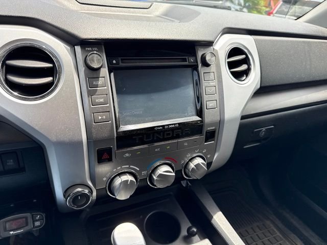 Used 2014 Blue Toyota SR5 image 30