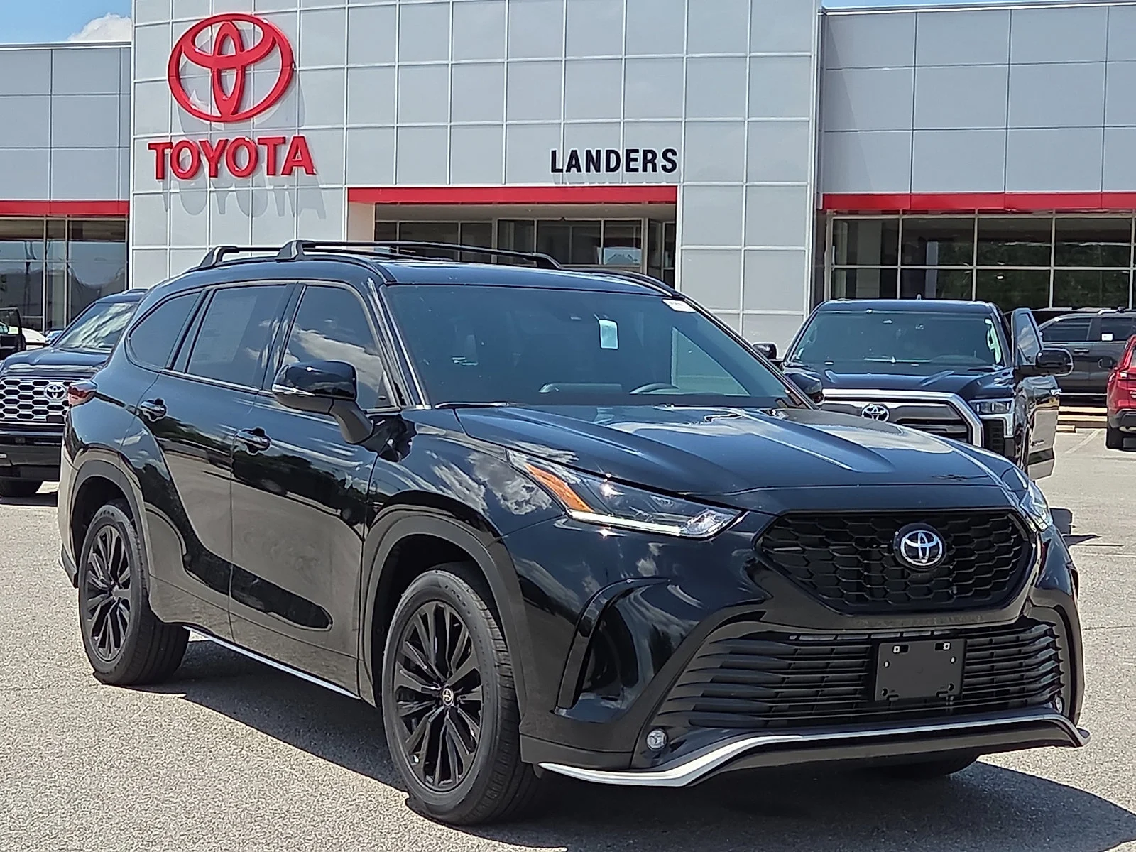 2026 Toyota Highlander XSE AWD's photo
