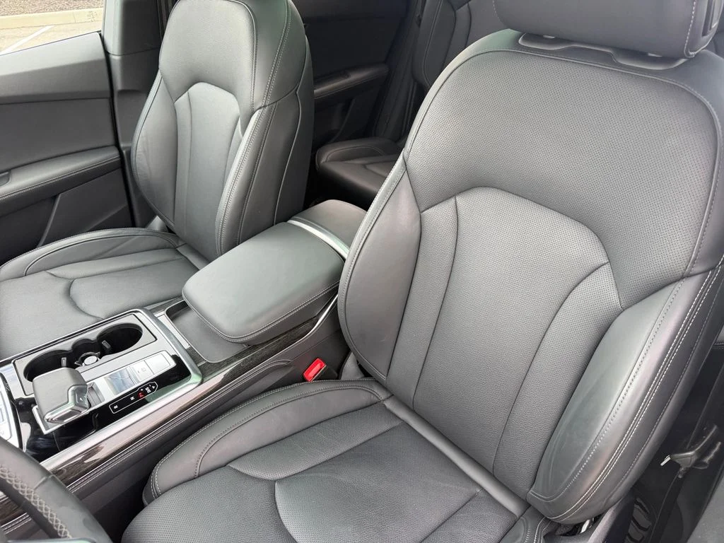 Used 2025 Gold Audi 55 Prestige image 33