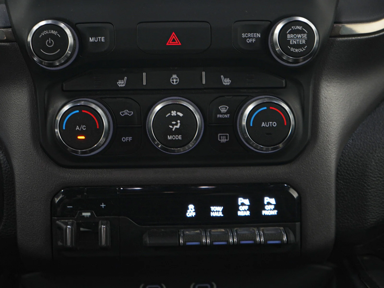 Used 2020 Diamond Black Crystal Pearlcoat Ram Rebel image 19