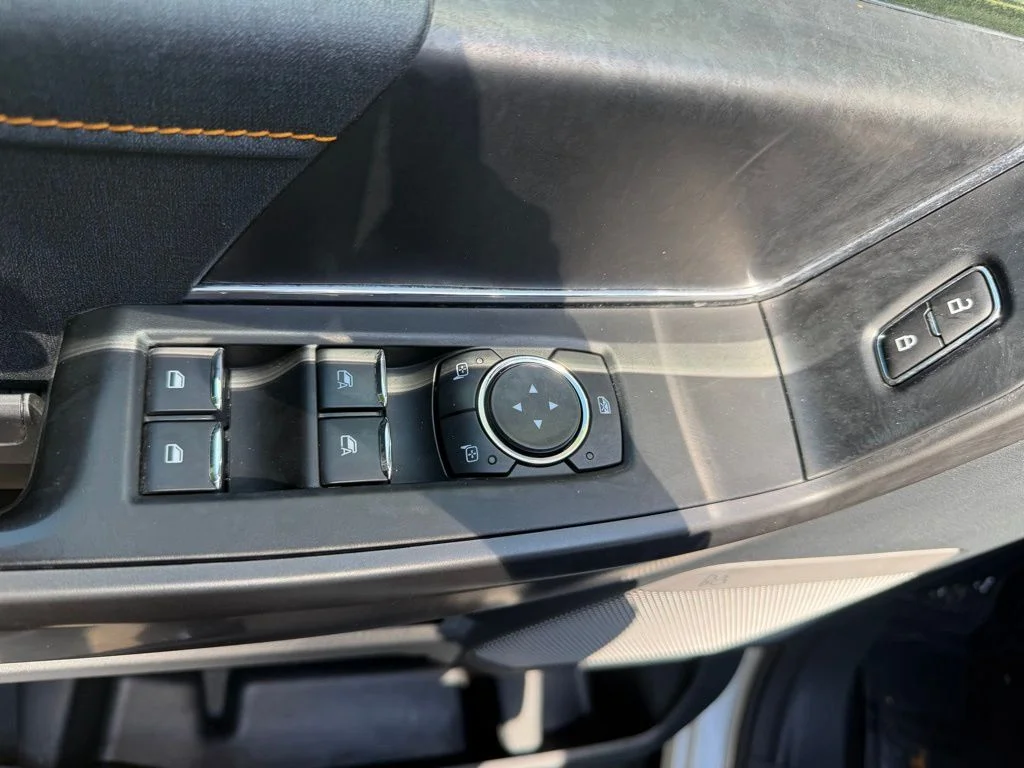 Used 2025 White Ford Tremor image 11