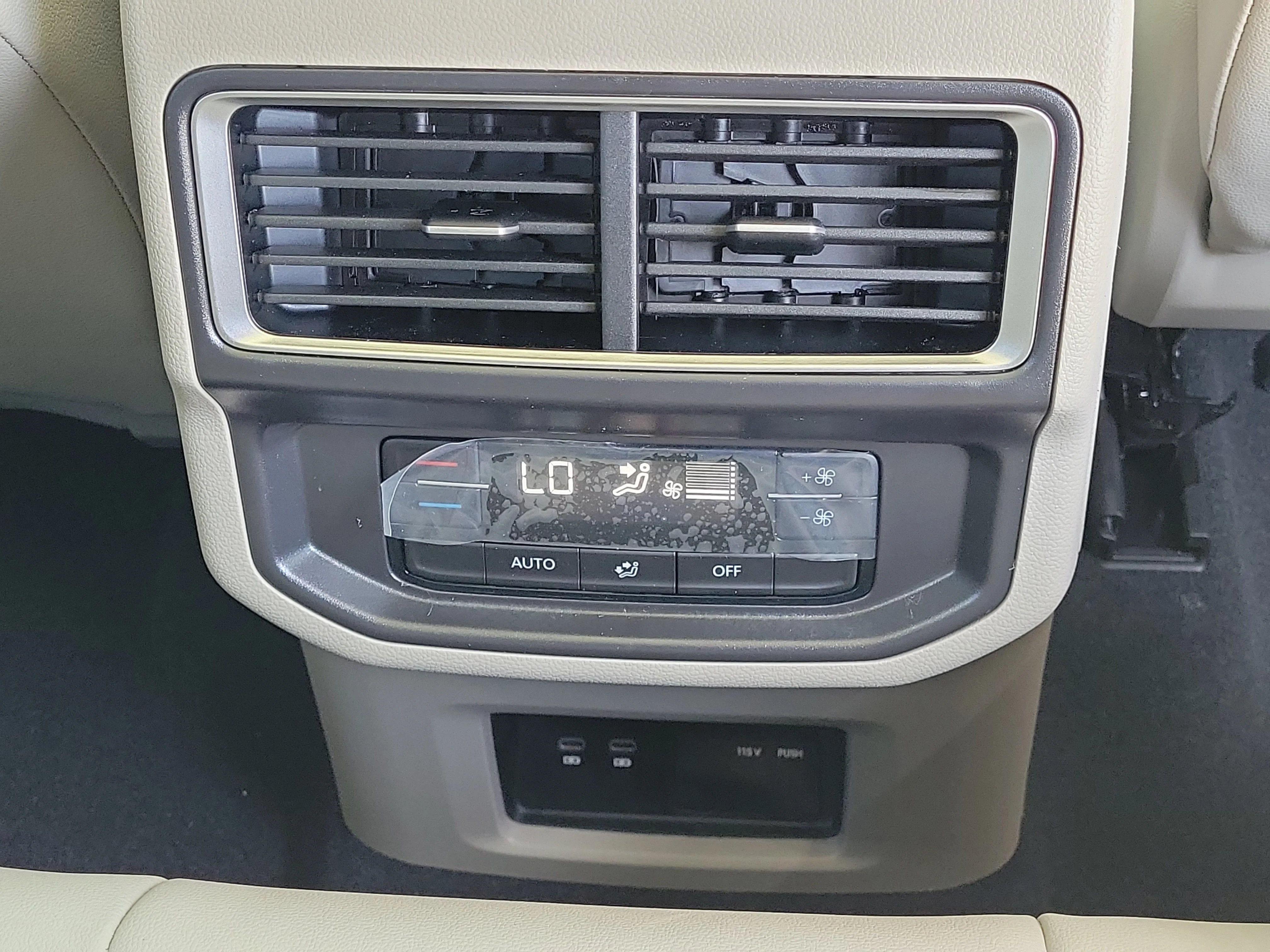 New 2026 Silver Volkswagen SE w/Technology image 6