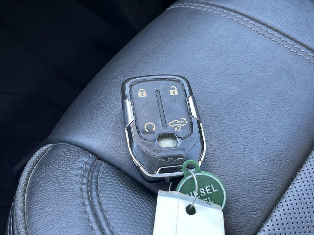 Used 2021 SILVER ICE METALLIC Chevrolet High Country image 42