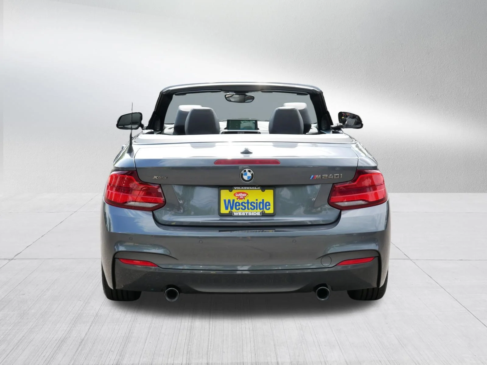 Used 2018 Mineral Gray Metallic BMW M240i xDrive image 5