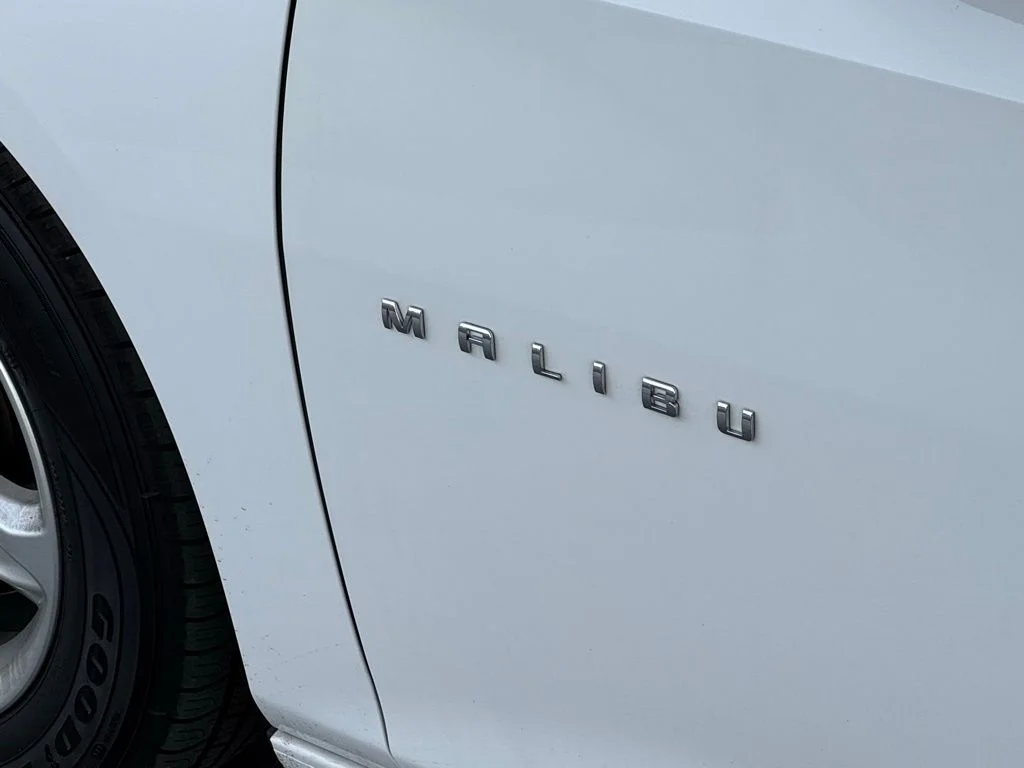 Used 2023 White Chevrolet LS image 5