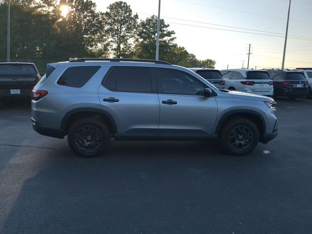 Used 2025 Lunar Silver Metallic Honda TrailSport image 6
