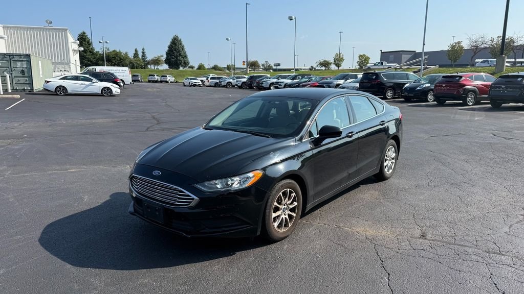 Used 2018 Shadow Black Ford S image 6