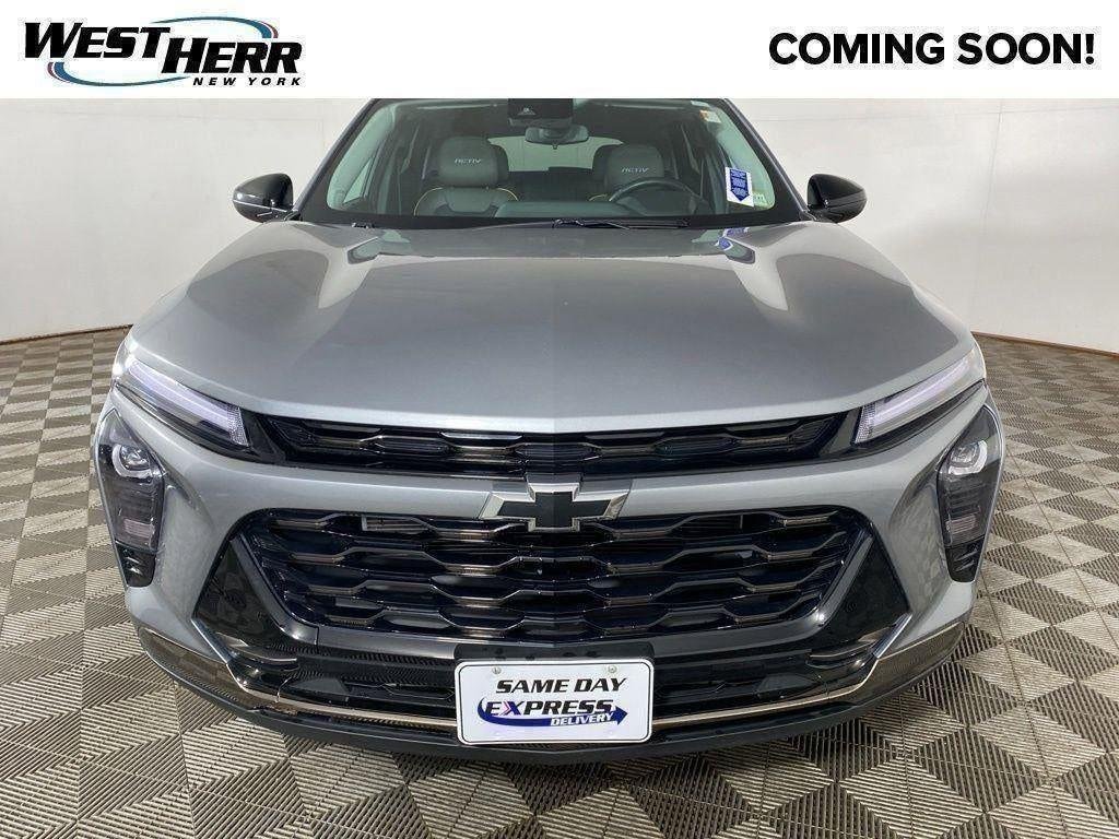 Used 2025 Sterling Gray Metallic Chevrolet FWD ACTIV image 47
