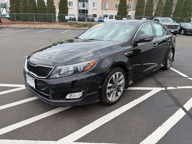 Used 2015 Black Kia SX image 3