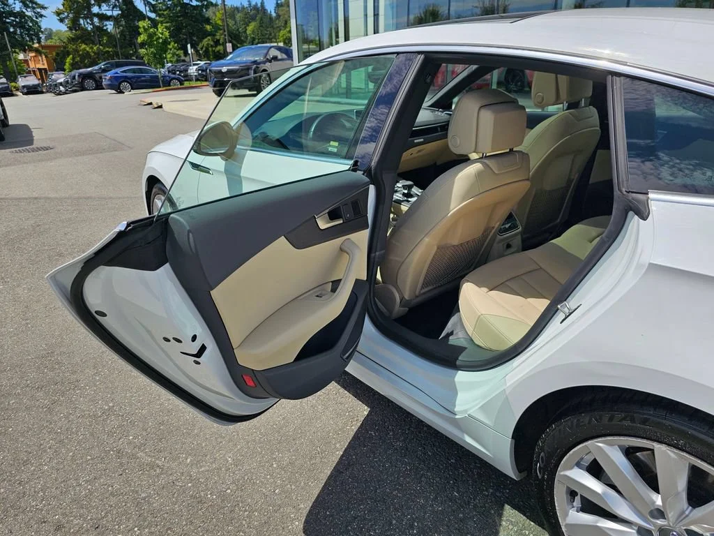 Used 2018  Audi Premium Plus image 15
