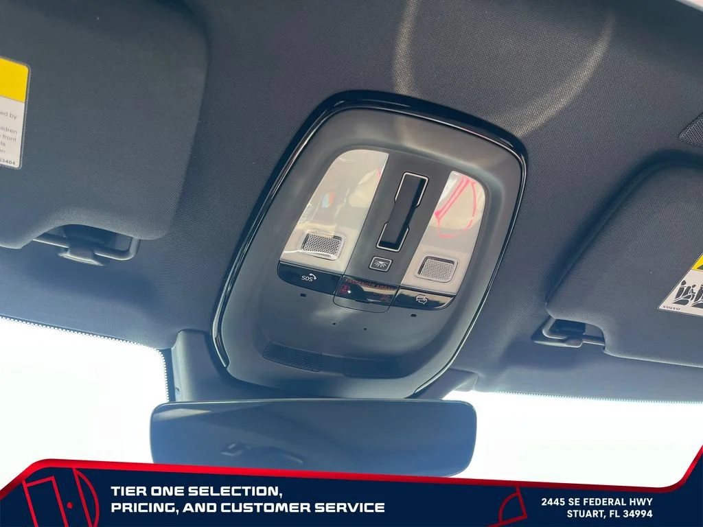Used 2025 White Volvo B6 Ultra image 32