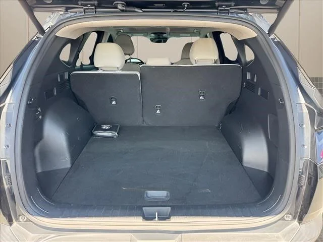 Used 2022 Black Hyundai SEL image 20