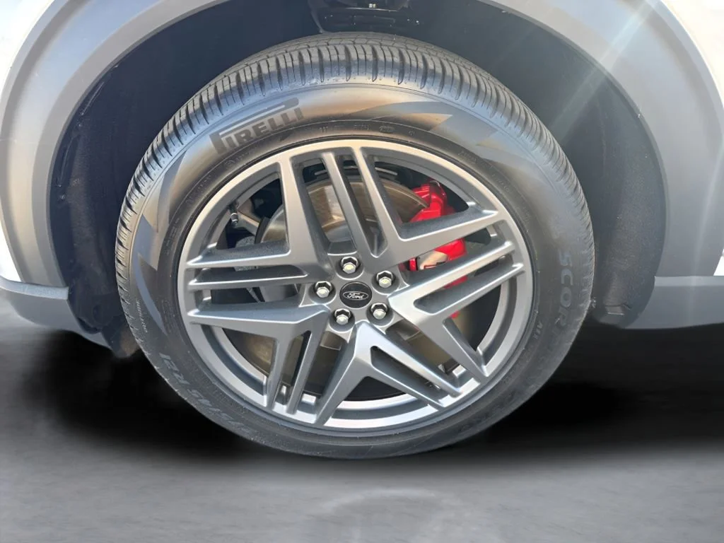 Used 2025  Ford ST image 39