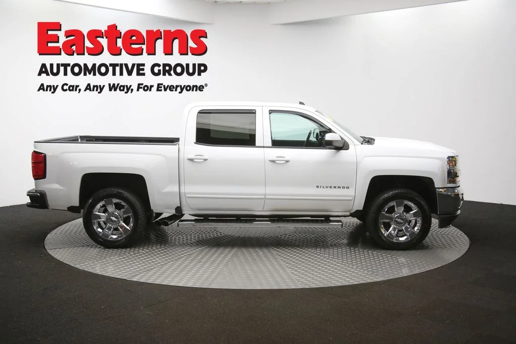 Used 2018 White Chevrolet LT image 45