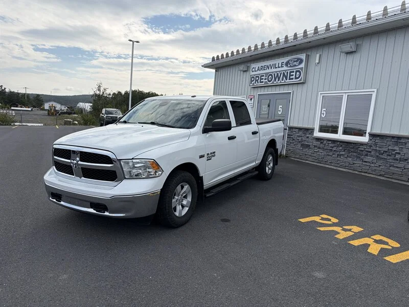 Used 2023 White RAM Warlock image 2