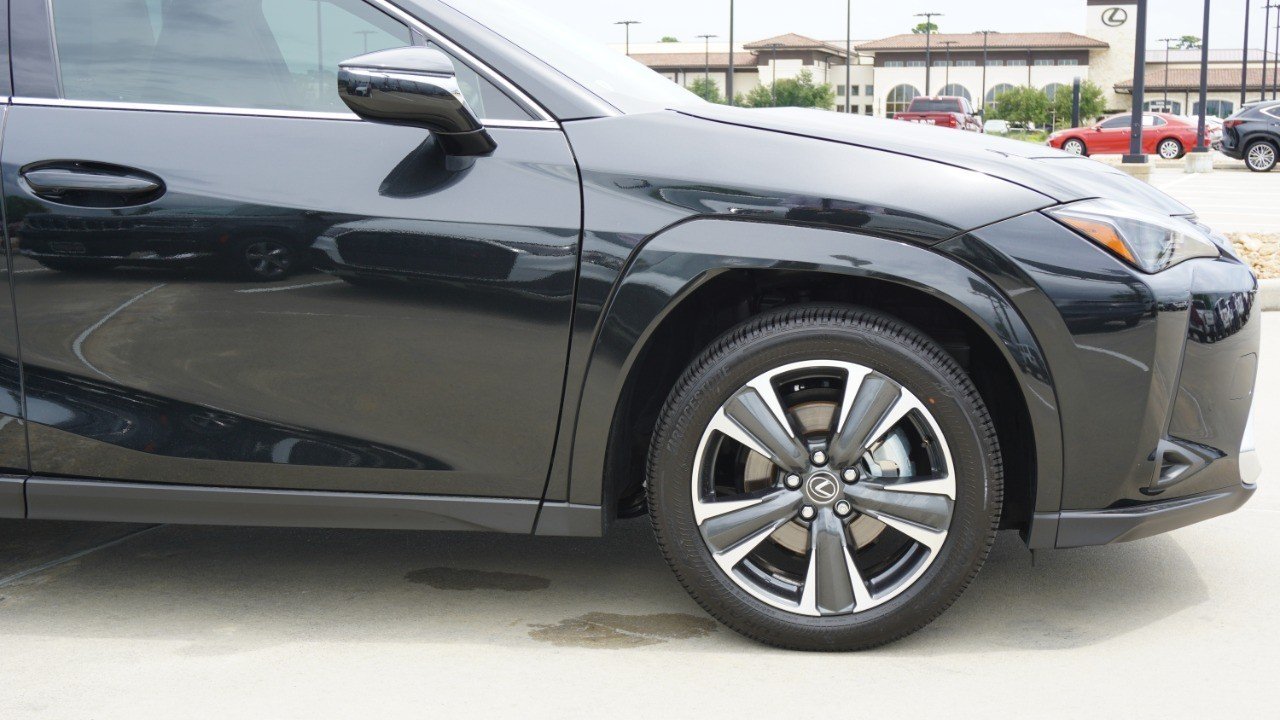 Certified Used 2026 Black Lexus UX 300h Premium image 9