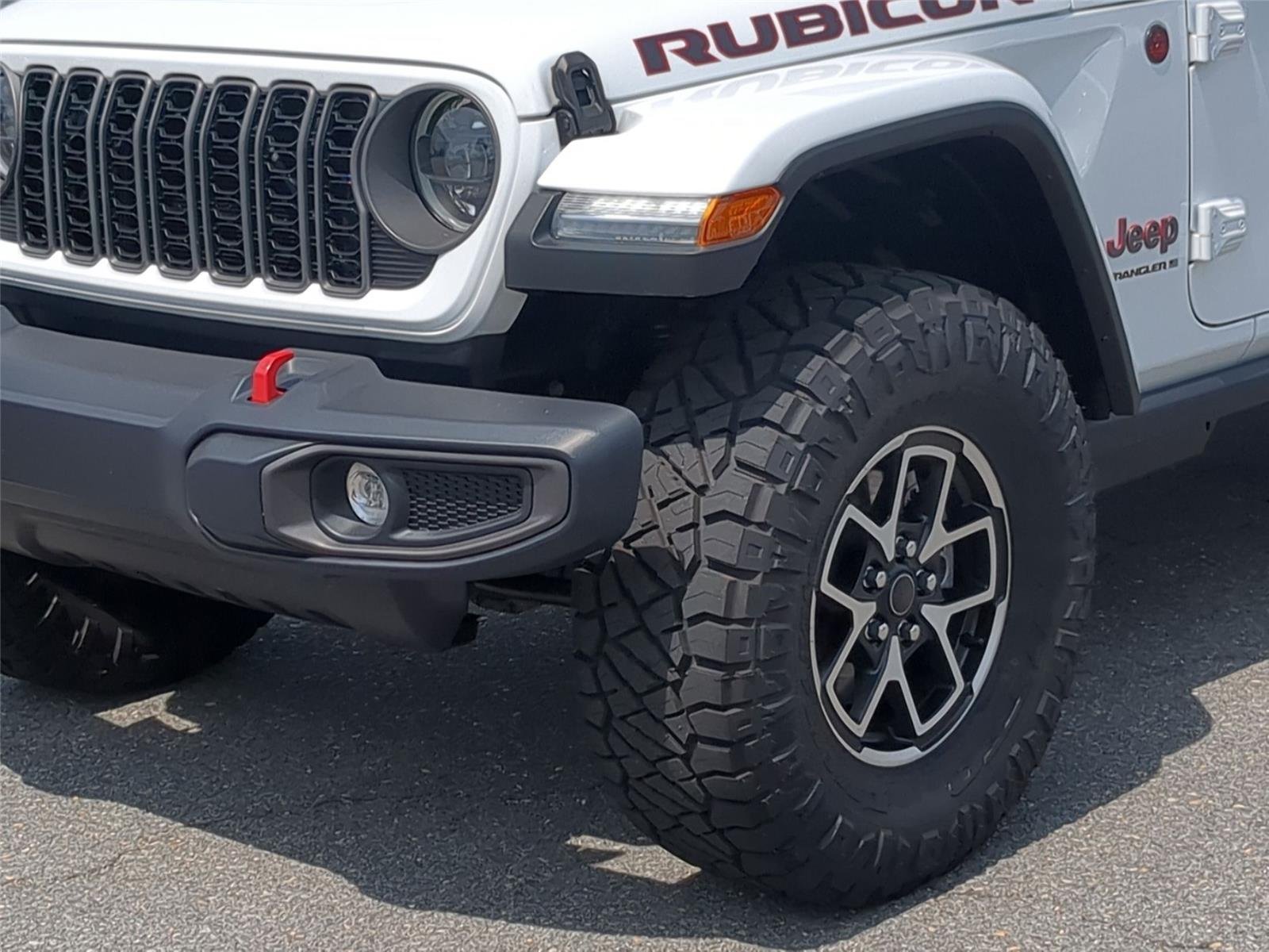 Used 2026 Bright White Clearcoat Jeep Rubicon image 9