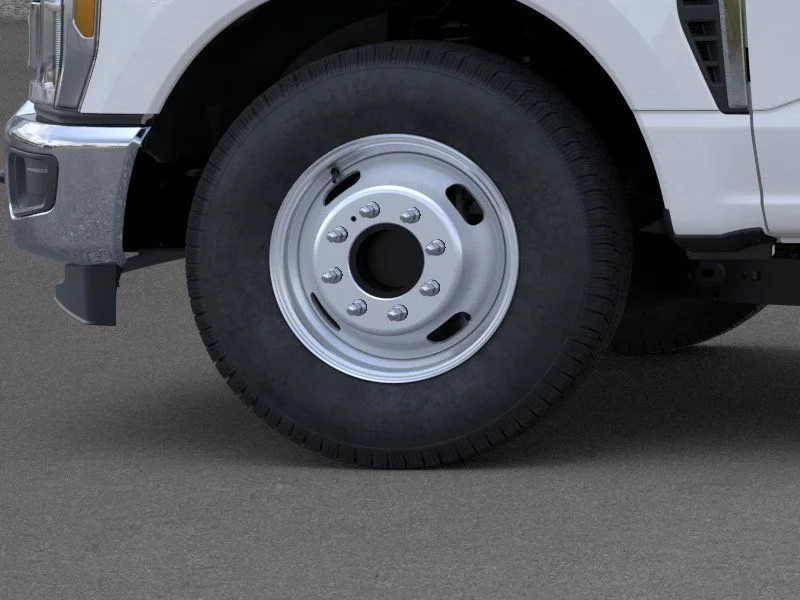 New 2026 Oxford White Ford XL image 33