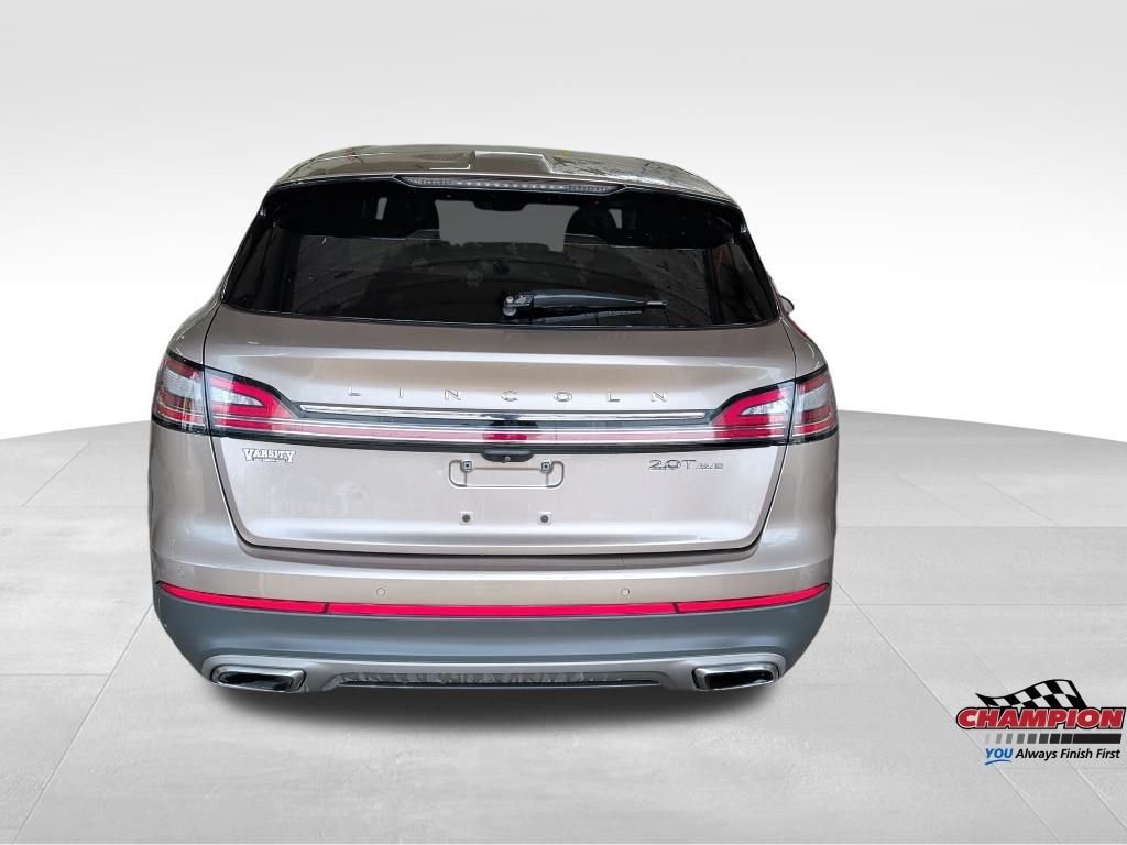 Used 2019 Brown Lincoln Select image 13
