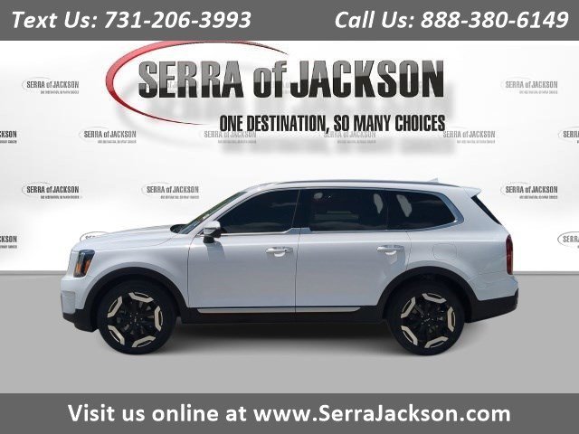 Pre-Owned 2024 Kia Telluride S FWD Sport Utility