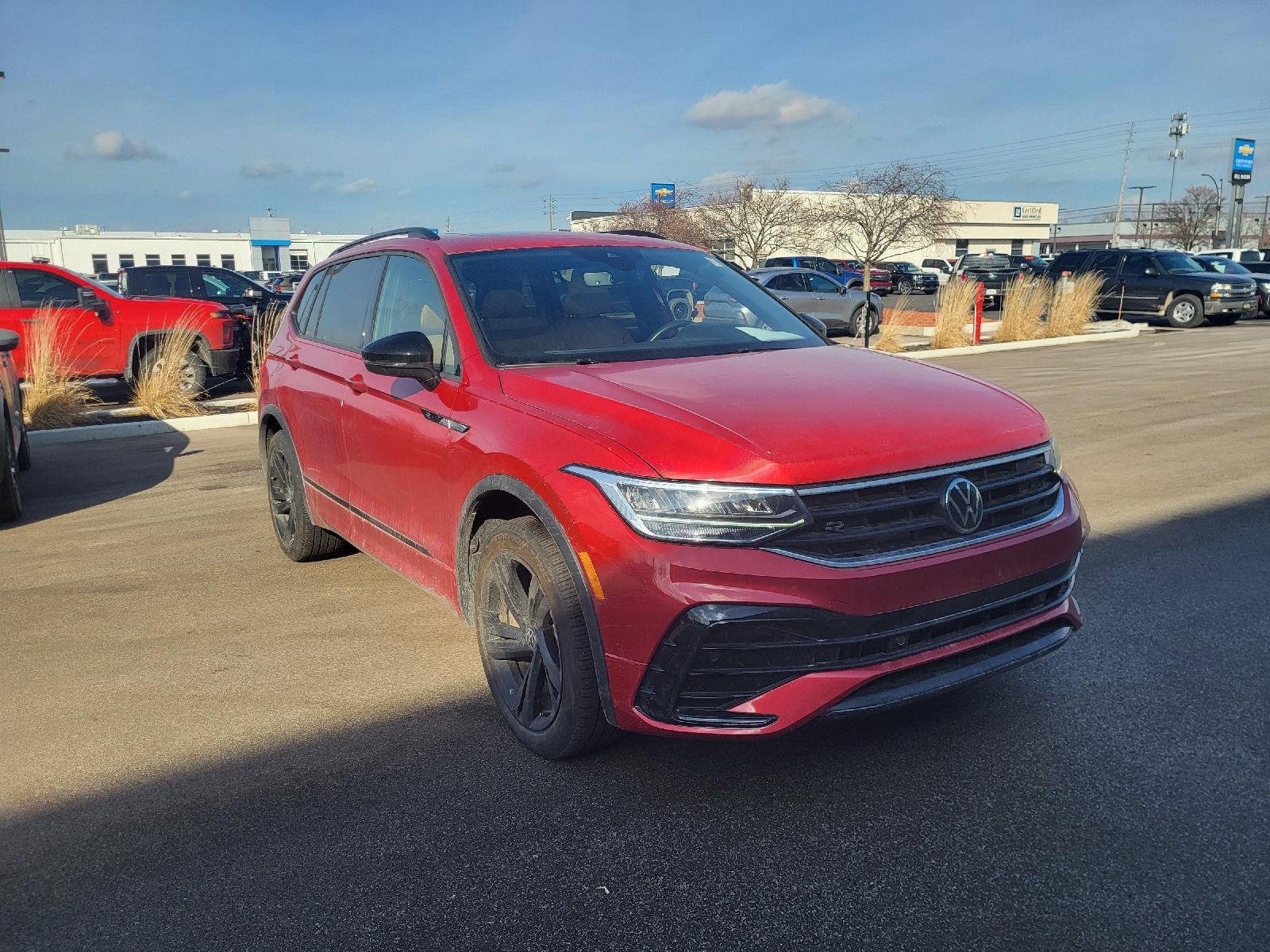 2024 Volkswagen Tiguan SE R-LINE BLACK