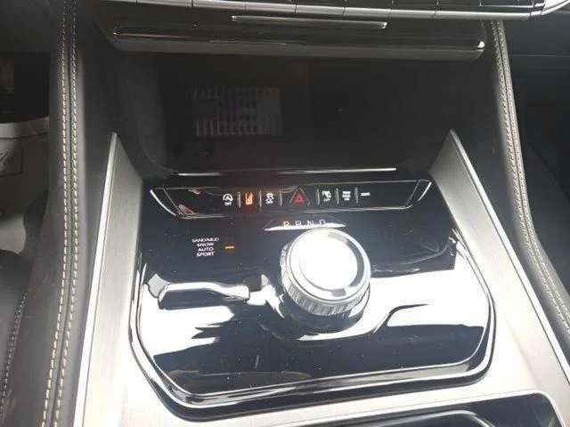 New 2026 High Gloss Black Exterior Paint Jeep Limited Altitude image 17