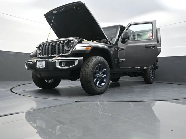 New 2026 Granite Crystal Metallic Clear-Coat Exterior Paint Jeep 85th Anniversary Edition image 31