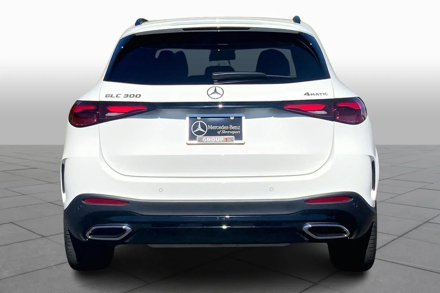 New 2026 Polar White Mercedes-Benz GLC 300 image 4