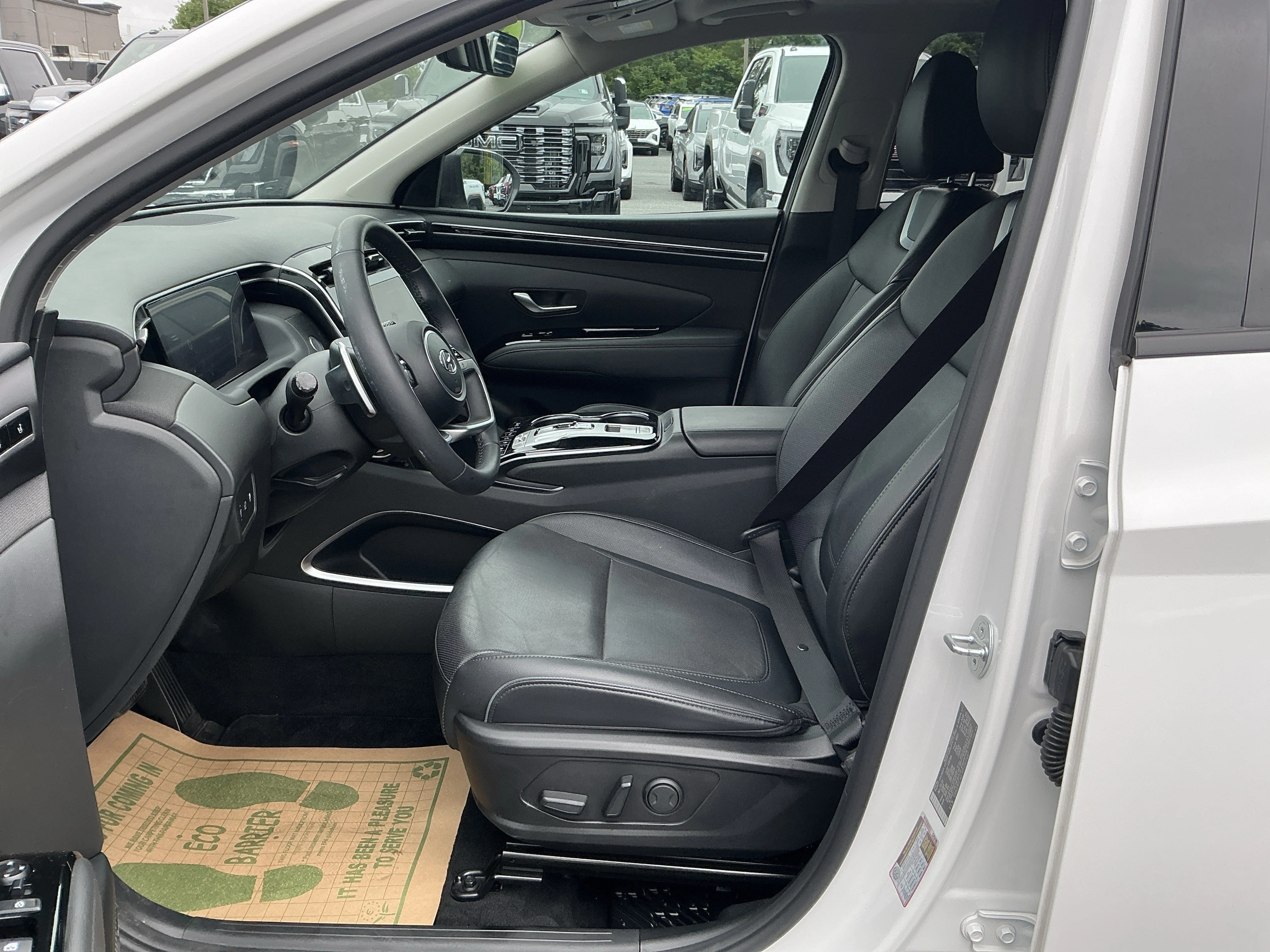 Used 2023 White Hyundai Limited image 15
