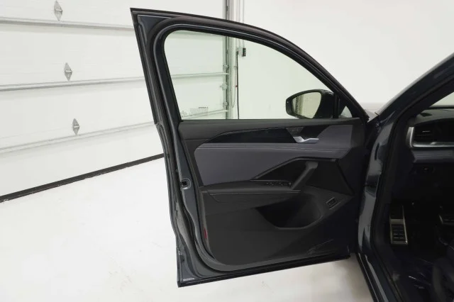 New 2026 Platinum Gray Metallic Volkswagen 2.0T SE R-Line Black image 13