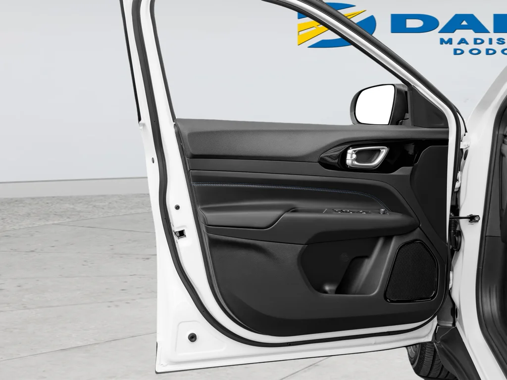 Used 2025 White Jeep Trailhawk image 12