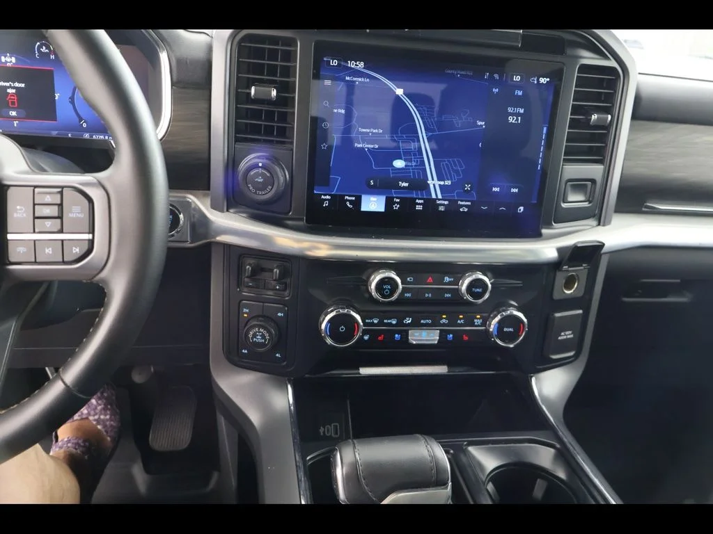 Used 2025 Gray Ford Lariat image 19