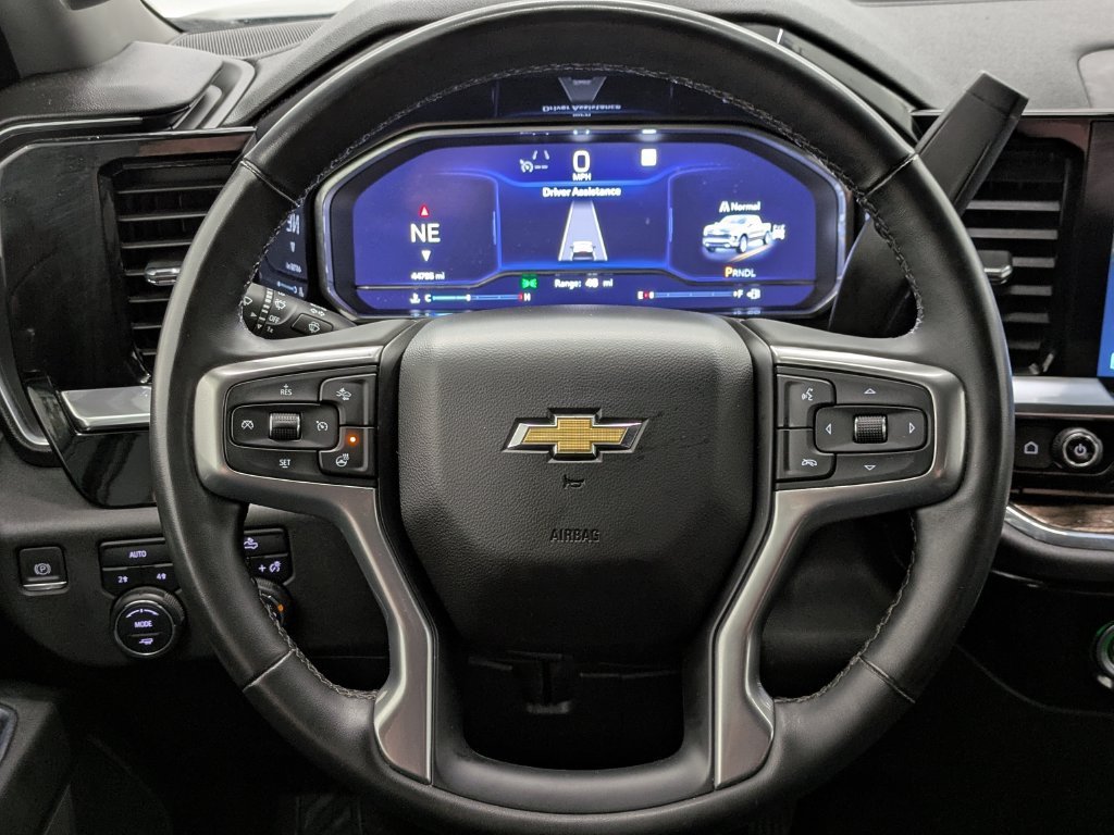 Used 2023 STERLING GRAY METALLIC Chevrolet LT image 29